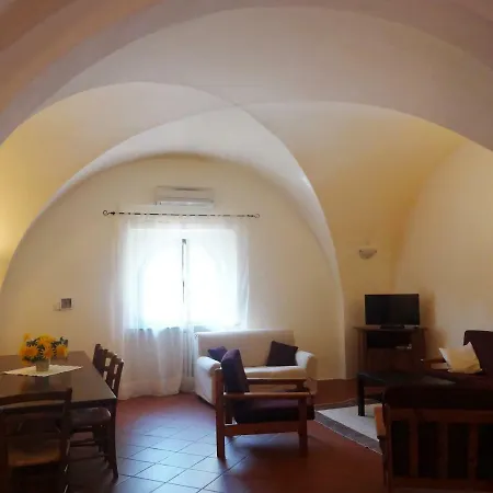 Alloggio per agriturismo Pinzale Latignano
