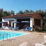 Pinzale Фермерский дом Latignano