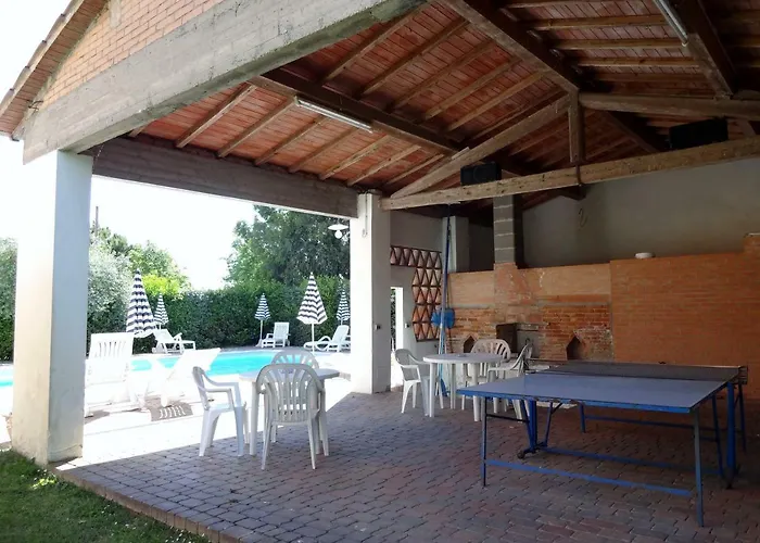 Pinzale Farm stay Latignano